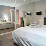 Charming & Cosy 1br, 5mins Walk To Sliema Ferries Апартаменты *