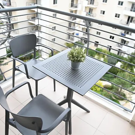 Charming & Cosy 1br, 5mins Walk To Sliema Ferries *