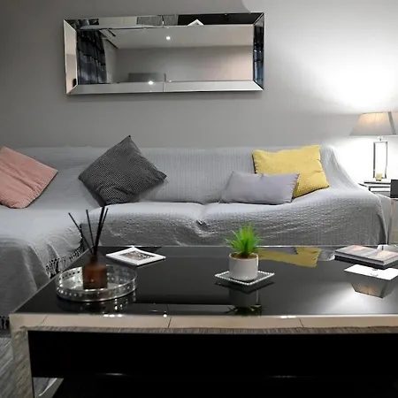 Charming & Cosy 1br, 5mins Walk To Sliema Ferries Apartment Gzira