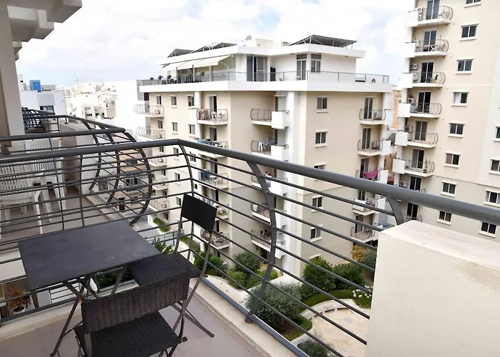 Charming & Cosy 1br, 5mins Walk To Sliema Ferries Apartamento