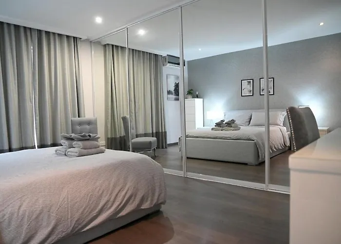 Charming & Cosy 1br, 5mins Walk To Sliema Ferries * Gzira