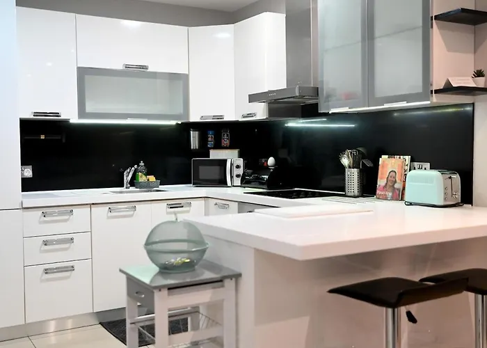 Charming & Cosy 1br, 5mins Walk To Sliema Ferries Apartamento