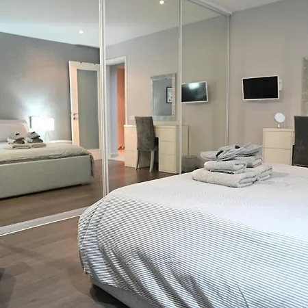Charming & Cosy 1br, 5mins Walk To Sliema Ferries شقة *