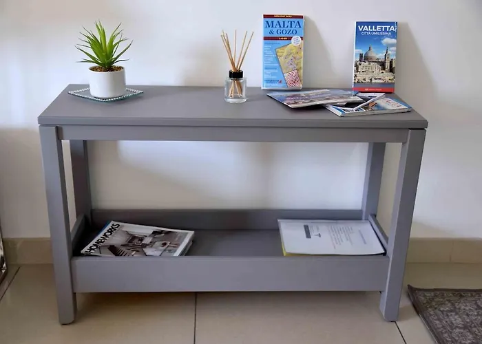 Апартаменты Charming & Cosy 1br, 5mins Walk To Sliema Ferries *